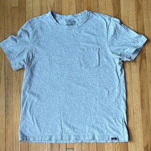 Faherty Men's Sunwashed Gray T-Shirt | L